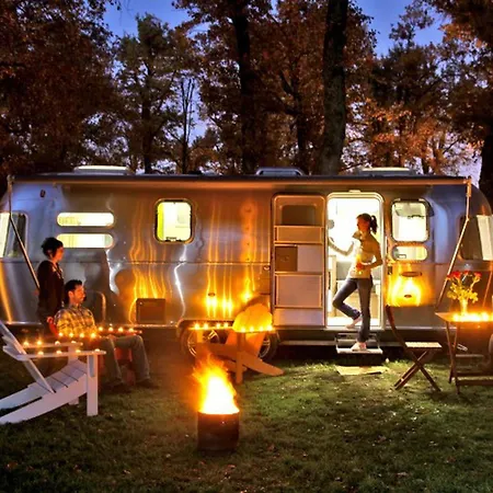 Kamp alanı Dans Les Arbres - 4 Pers. - Api-1-52-2114 Albi